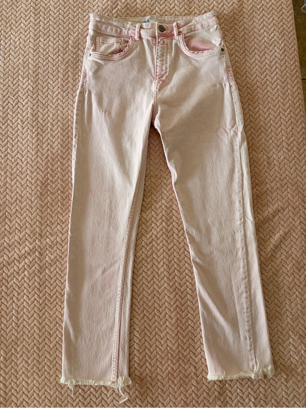 🩷Zara Light Pink Straight Leg Jeans 🩷
